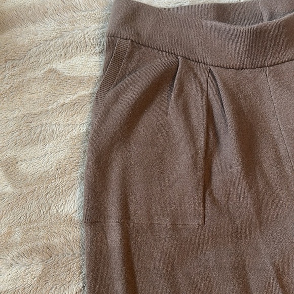 Women's Brown Knit Set - Picture 4 of 6